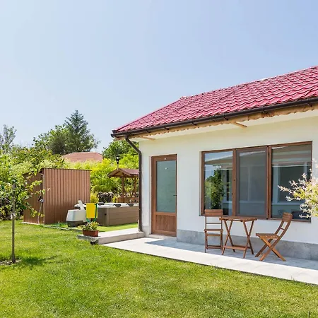 Holiday home Sea Breeze I Bbq & Jacuzzi Ezerets
