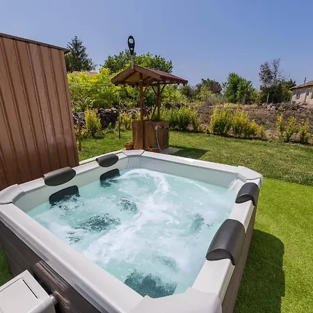 Holiday home Sea Breeze I Bbq & Jacuzzi