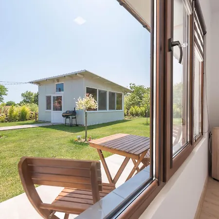 Holiday home Sea Breeze I Bbq & Jacuzzi Ezerets