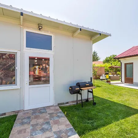 Holiday home Sea Breeze I Bbq & Jacuzzi