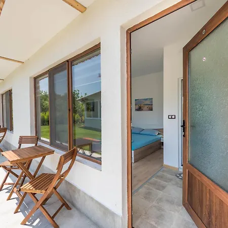 Holiday home Sea Breeze I Bbq & Jacuzzi Ezerets